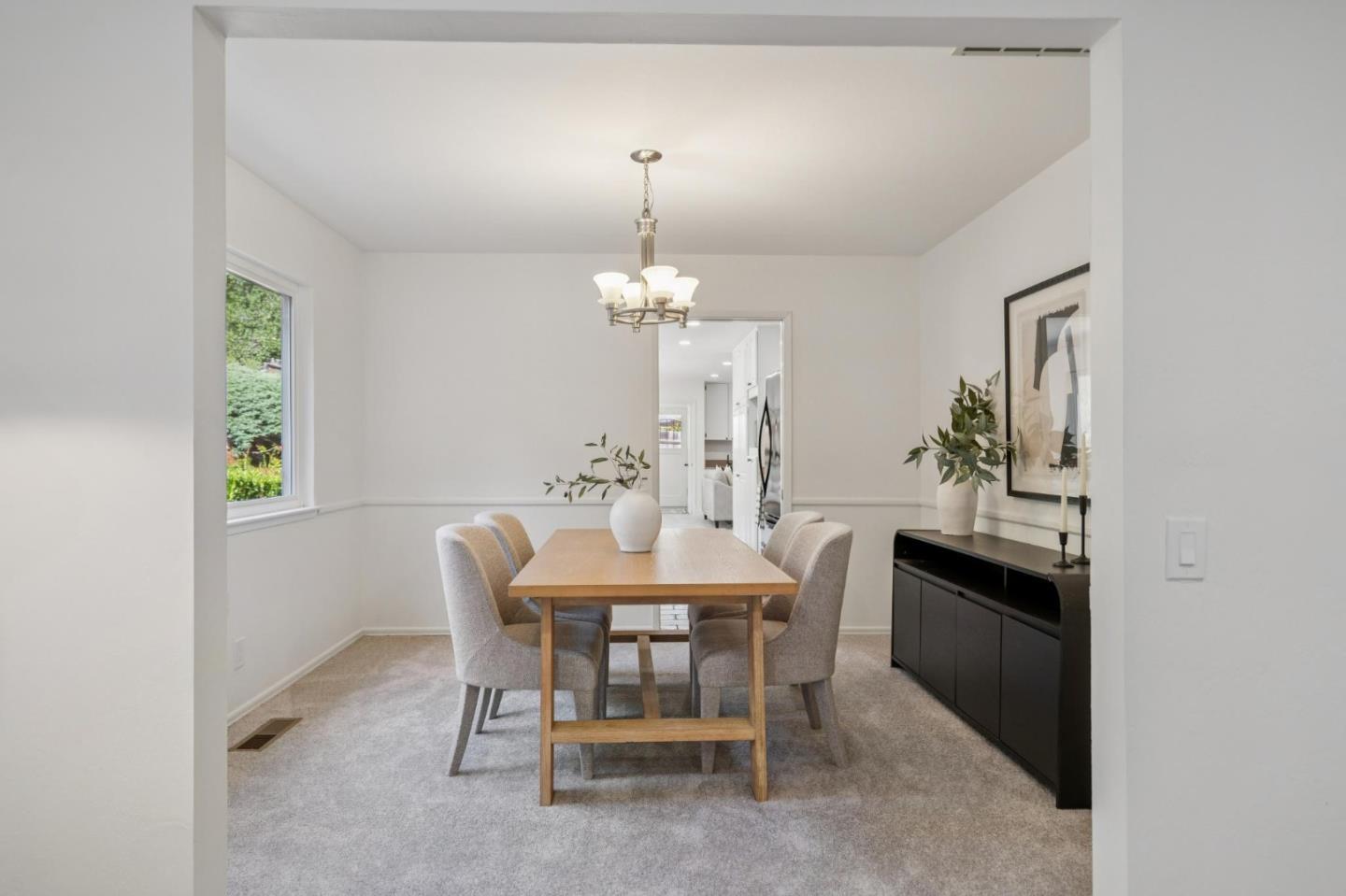 Detail Gallery Image 11 of 47 For 25682 Carmel Knolls Dr, Carmel,  CA 93923 - 4 Beds | 2/2 Baths