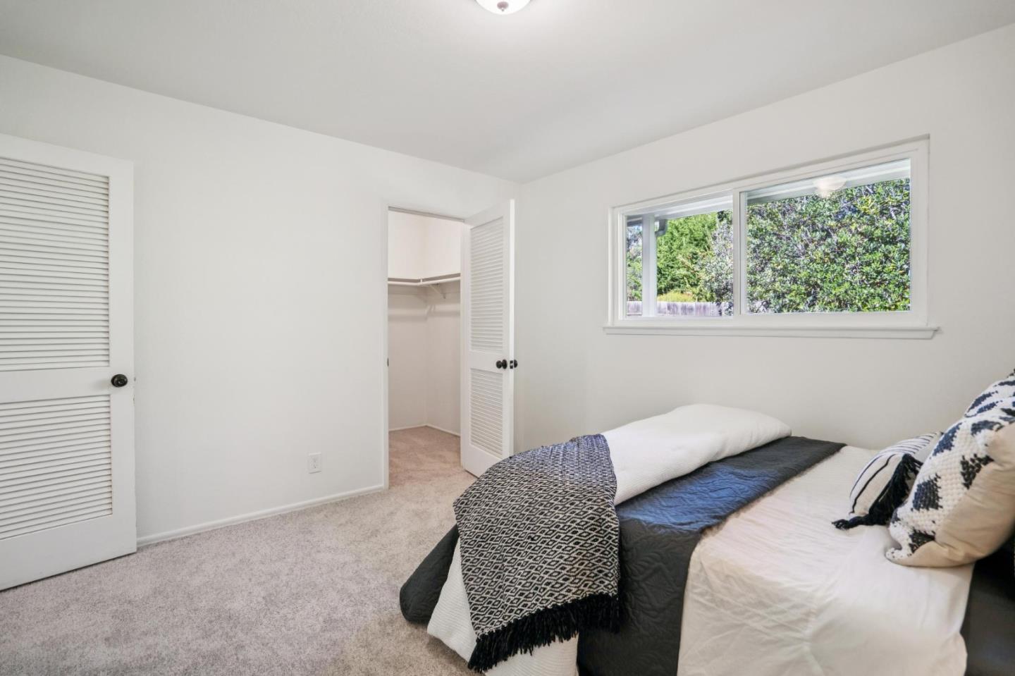 Detail Gallery Image 35 of 47 For 25682 Carmel Knolls Dr, Carmel,  CA 93923 - 4 Beds | 2/2 Baths