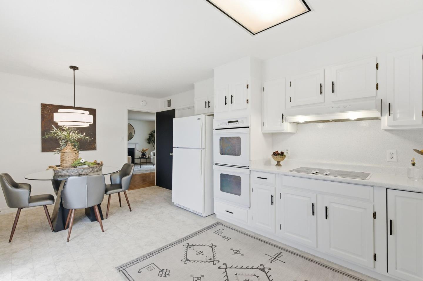 Detail Gallery Image 10 of 45 For 467 Holly Ave, South San Francisco,  CA 94080 - 3 Beds | 2 Baths