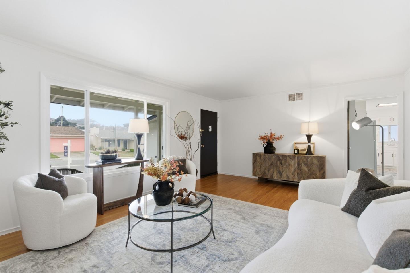 Detail Gallery Image 5 of 45 For 467 Holly Ave, South San Francisco,  CA 94080 - 3 Beds | 2 Baths