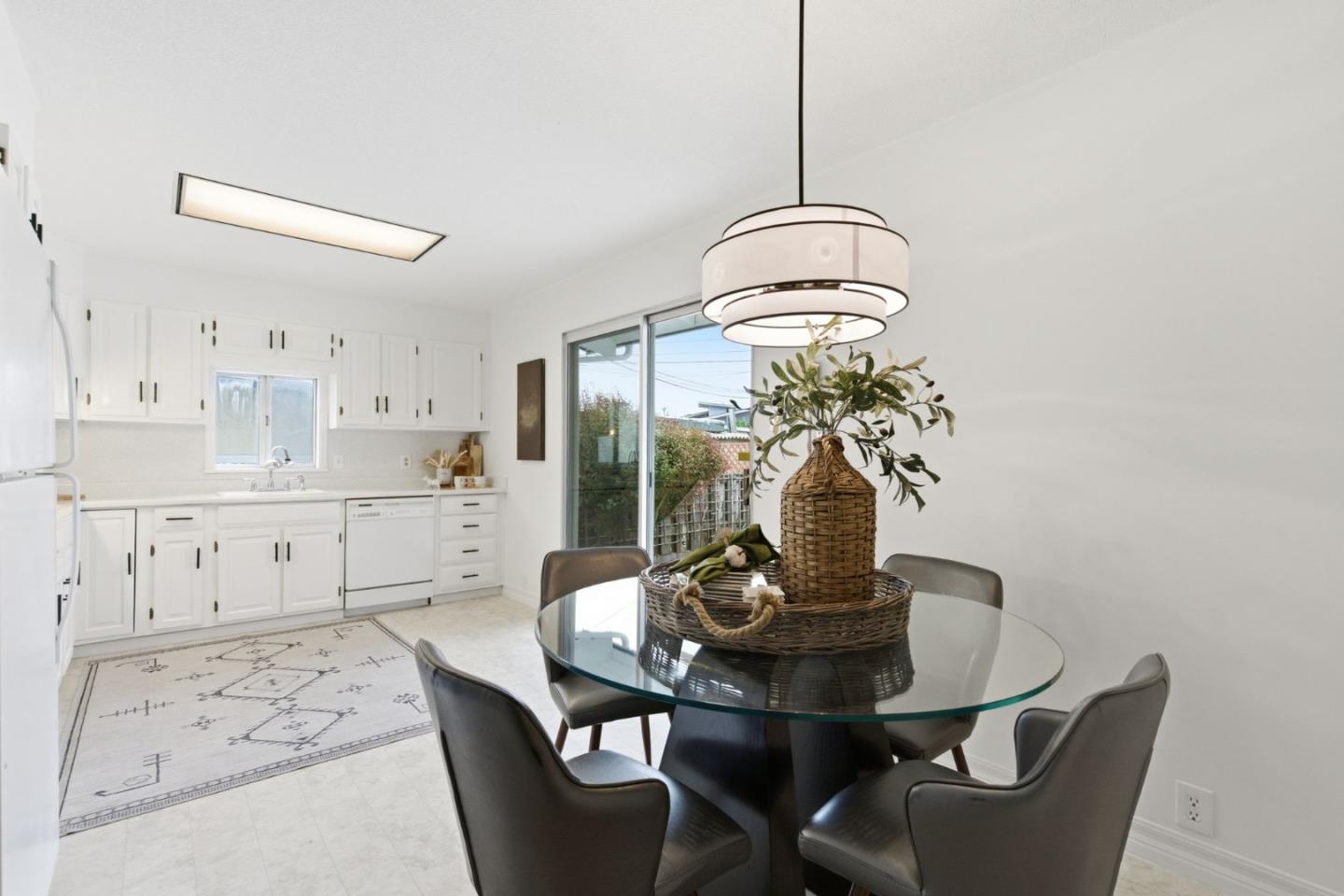 Detail Gallery Image 8 of 45 For 467 Holly Ave, South San Francisco,  CA 94080 - 3 Beds | 2 Baths