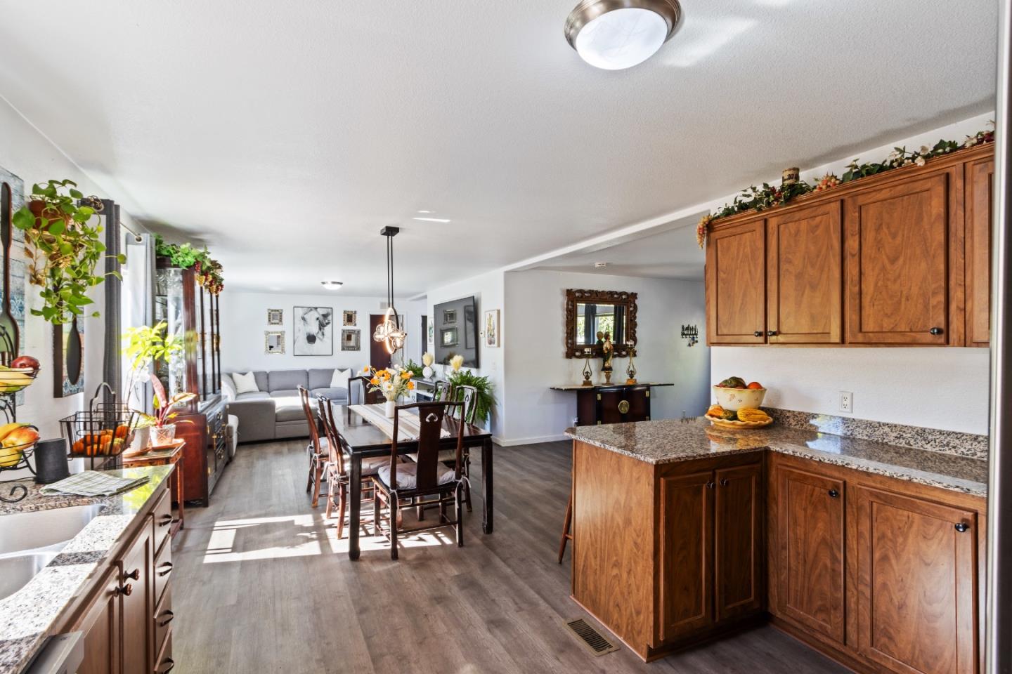 Detail Gallery Image 18 of 71 For 37200 Nason Rd #18,  Carmel Valley,  CA 93924 - 4 Beds | 2 Baths