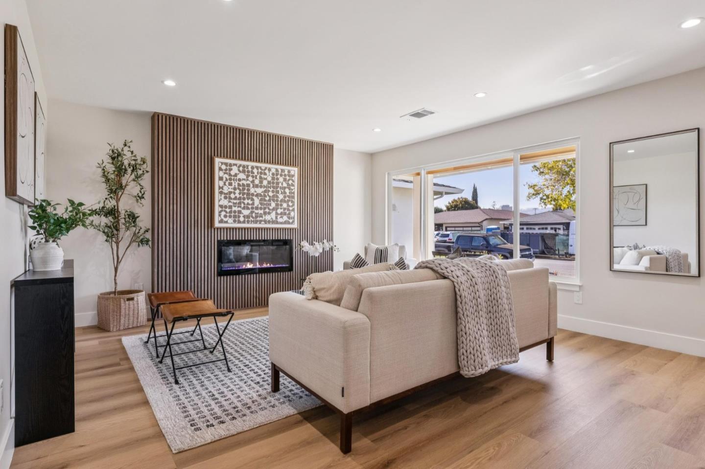 Detail Gallery Image 16 of 76 For 2009 Trinity St, San Mateo,  CA 94403 - 3 Beds | 2 Baths