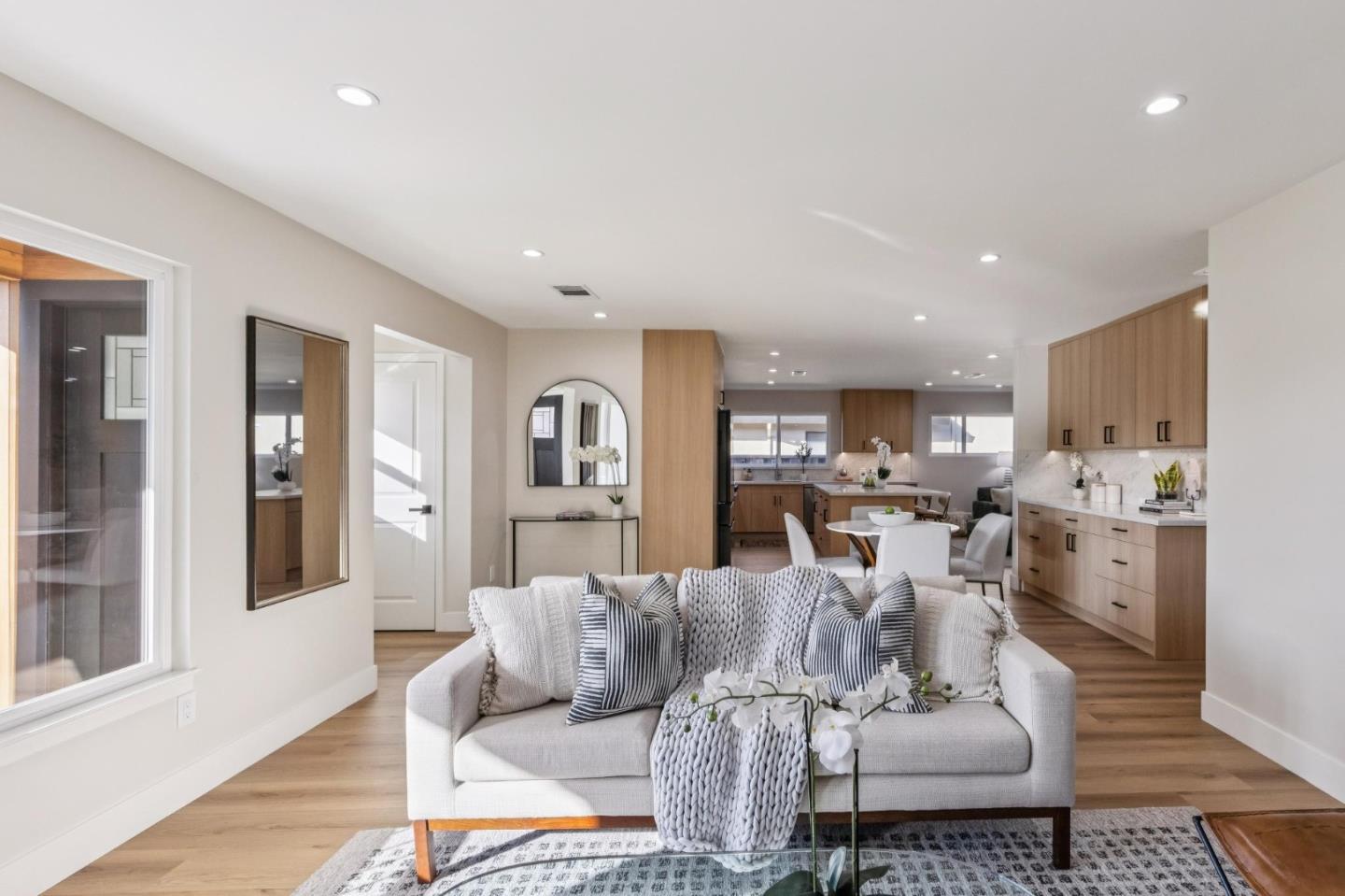 Detail Gallery Image 21 of 76 For 2009 Trinity St, San Mateo,  CA 94403 - 3 Beds | 2 Baths