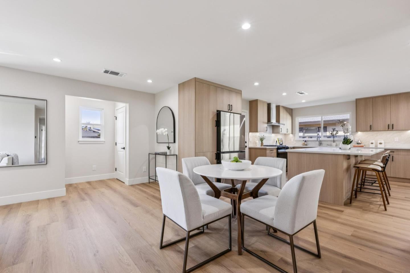 Detail Gallery Image 22 of 76 For 2009 Trinity St, San Mateo,  CA 94403 - 3 Beds | 2 Baths