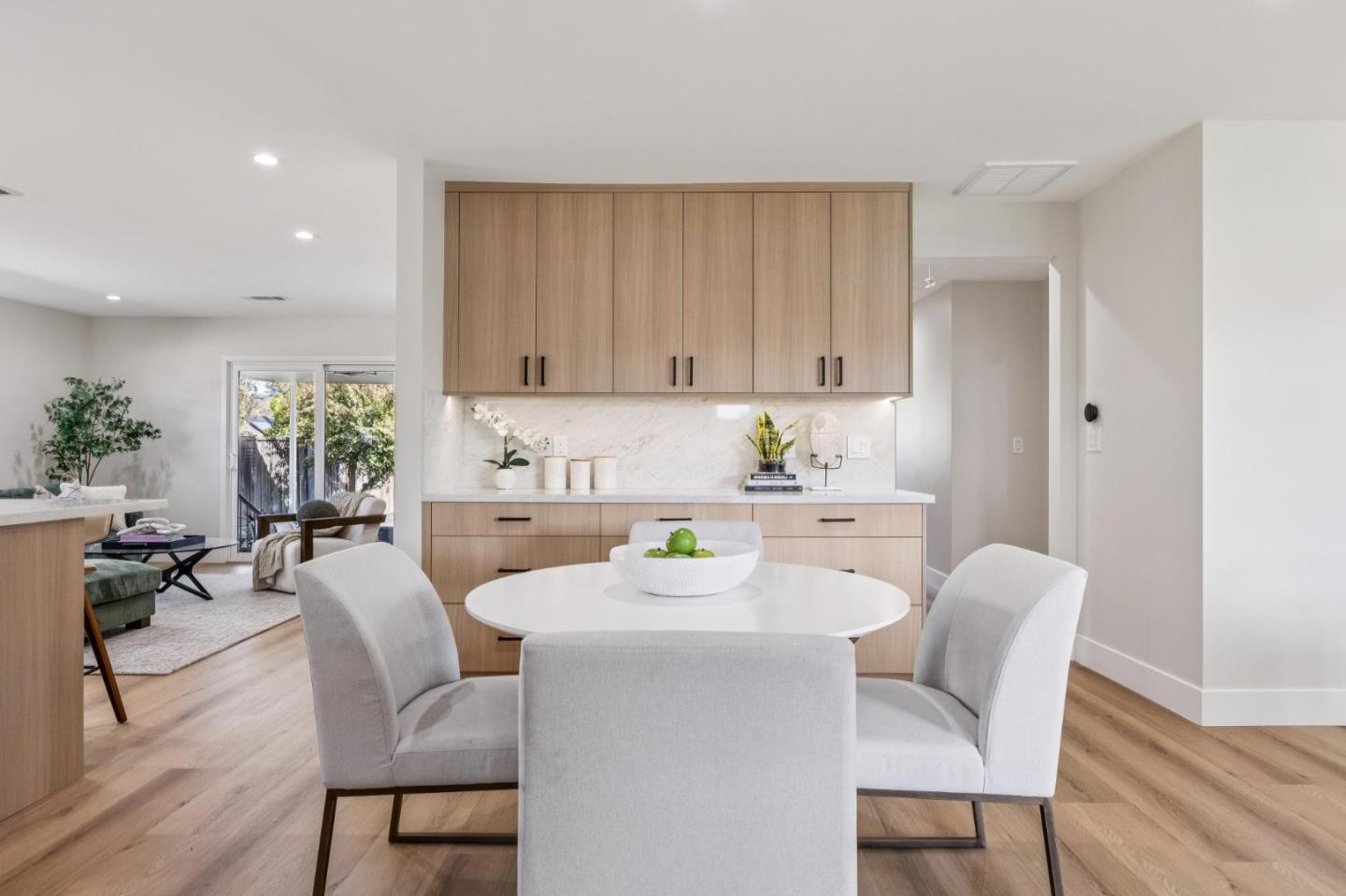 Detail Gallery Image 23 of 76 For 2009 Trinity St, San Mateo,  CA 94403 - 3 Beds | 2 Baths