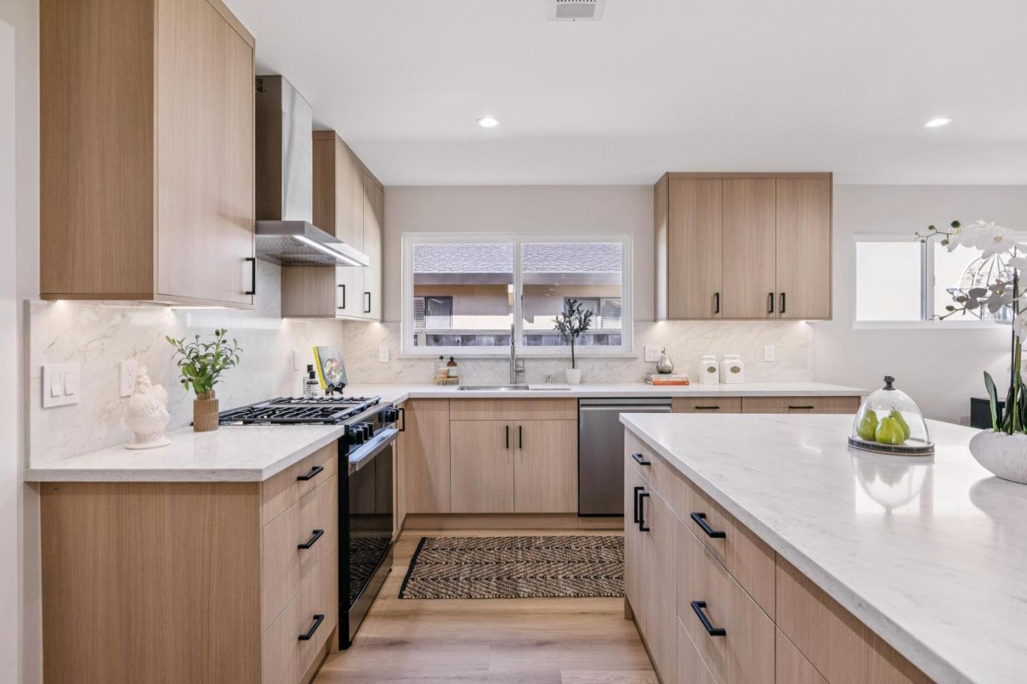 Detail Gallery Image 29 of 76 For 2009 Trinity St, San Mateo,  CA 94403 - 3 Beds | 2 Baths