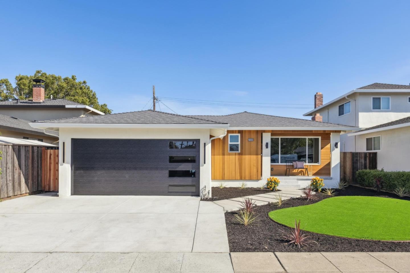 Detail Gallery Image 3 of 76 For 2009 Trinity St, San Mateo,  CA 94403 - 3 Beds | 2 Baths