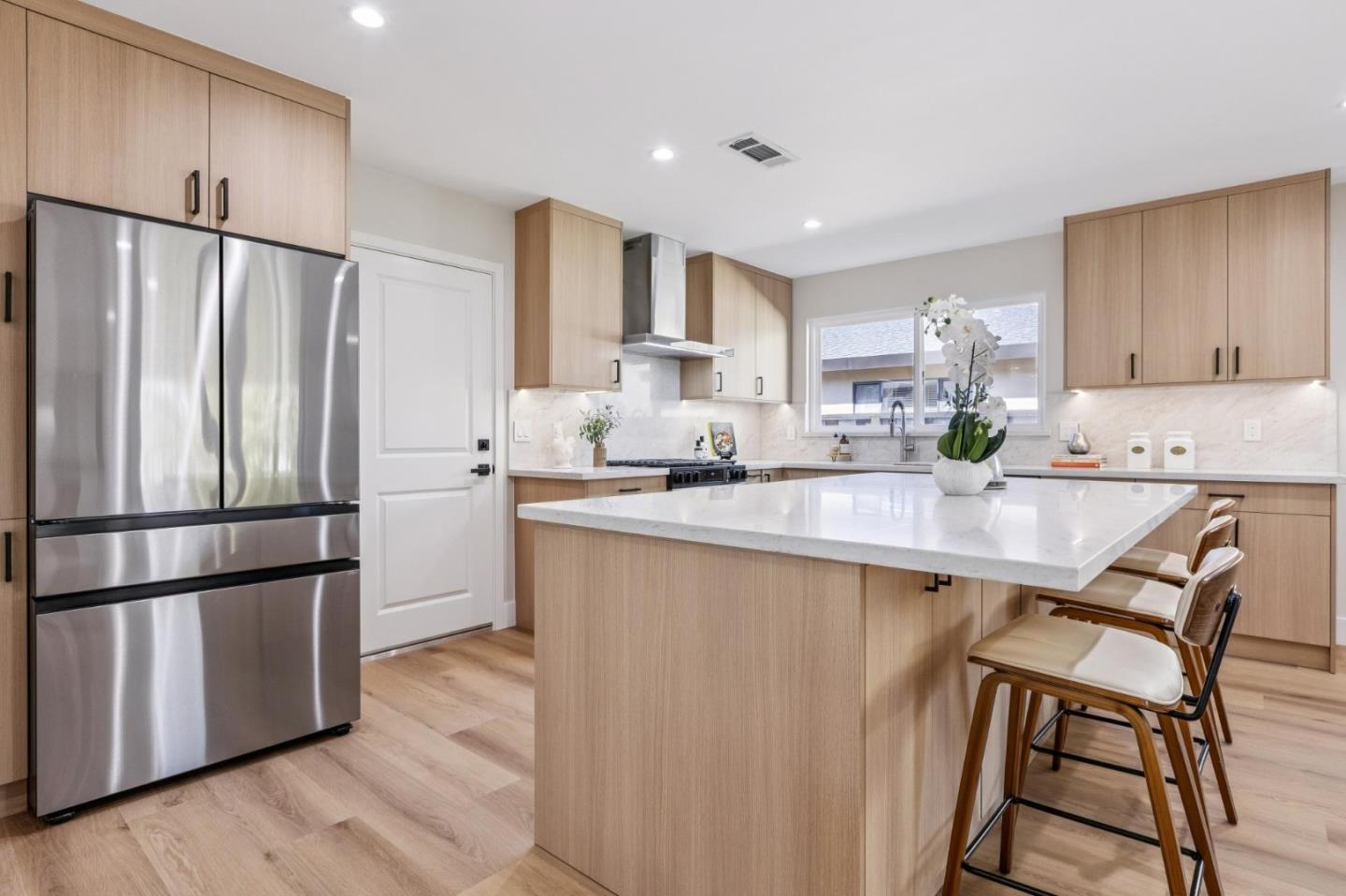 Detail Gallery Image 31 of 76 For 2009 Trinity St, San Mateo,  CA 94403 - 3 Beds | 2 Baths