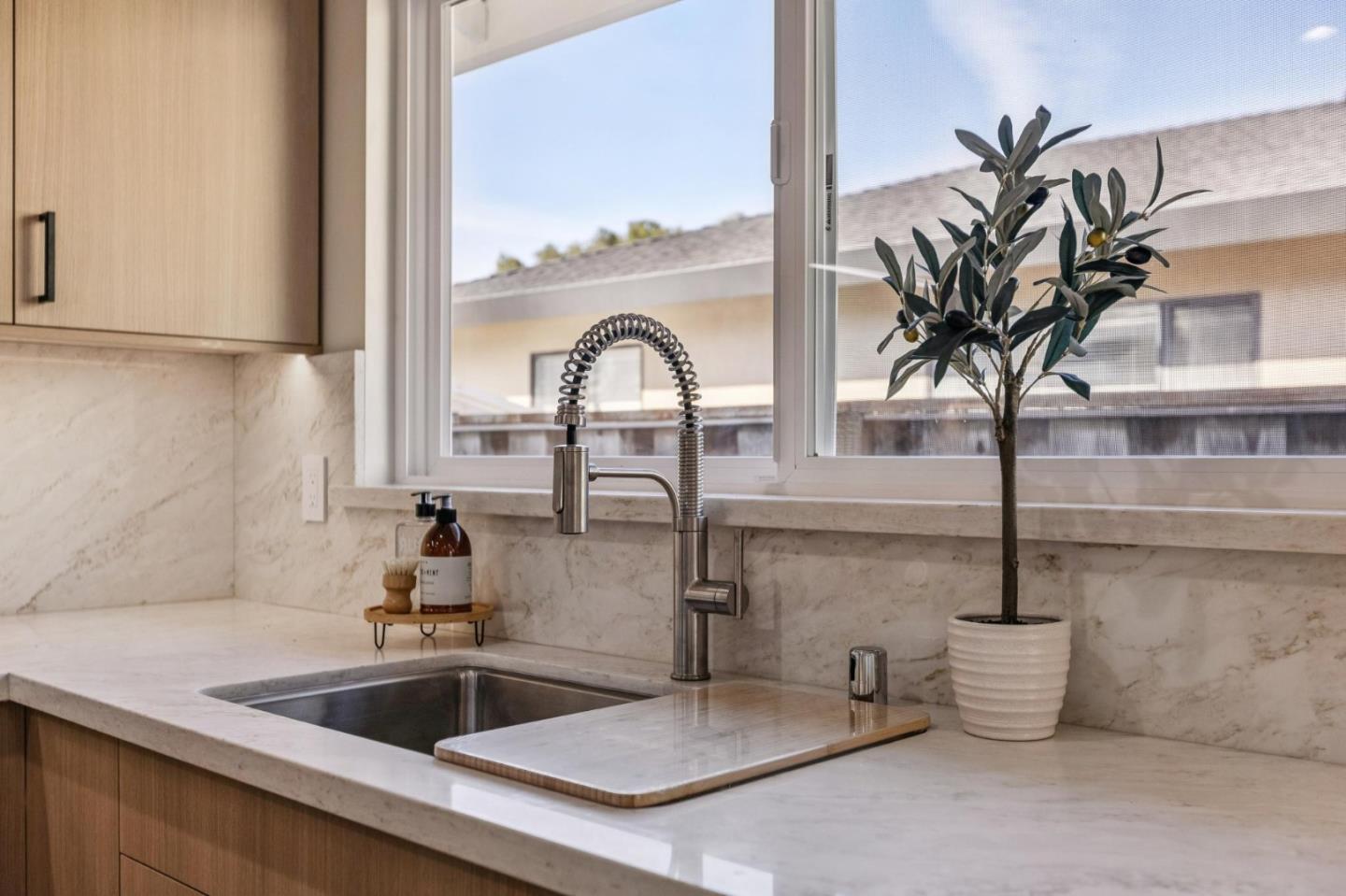 Detail Gallery Image 35 of 76 For 2009 Trinity St, San Mateo,  CA 94403 - 3 Beds | 2 Baths