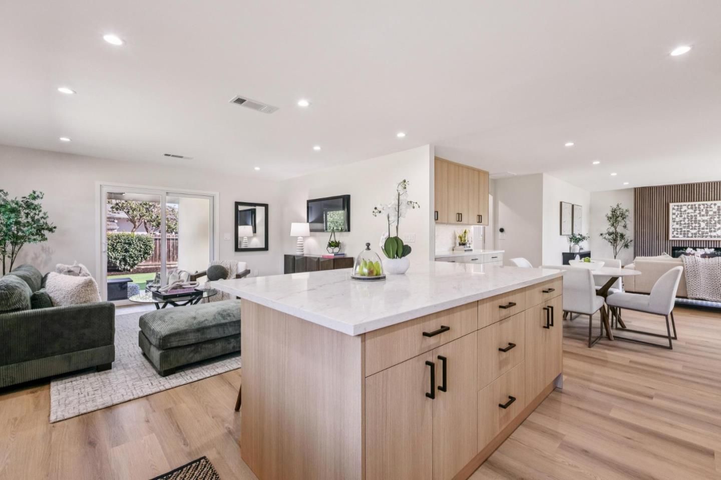 Detail Gallery Image 40 of 76 For 2009 Trinity St, San Mateo,  CA 94403 - 3 Beds | 2 Baths