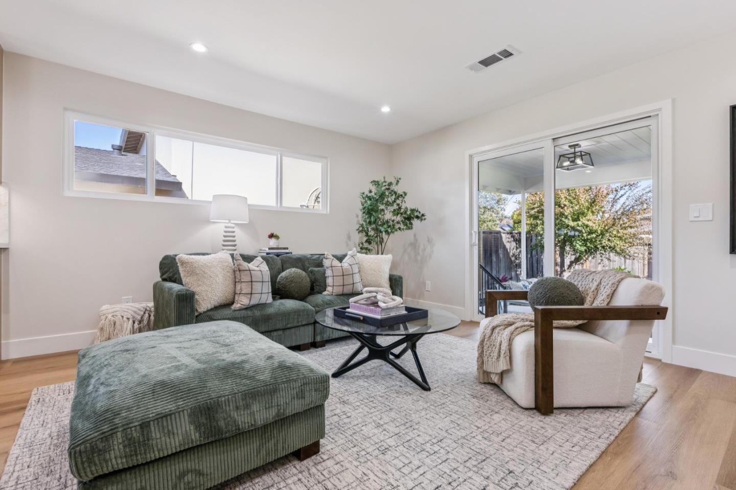 Detail Gallery Image 42 of 76 For 2009 Trinity St, San Mateo,  CA 94403 - 3 Beds | 2 Baths