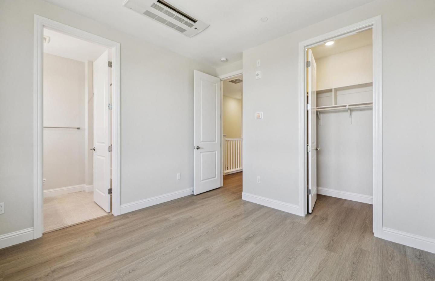 Detail Gallery Image 34 of 34 For 2417 Willow Way, San Mateo,  CA 94403 - 3 Beds | 3 Baths