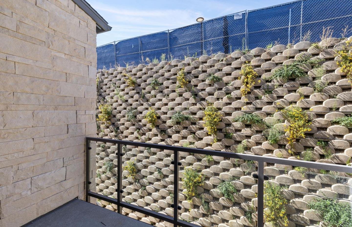 Detail Gallery Image 6 of 34 For 2417 Willow Way, San Mateo,  CA 94403 - 3 Beds | 3 Baths