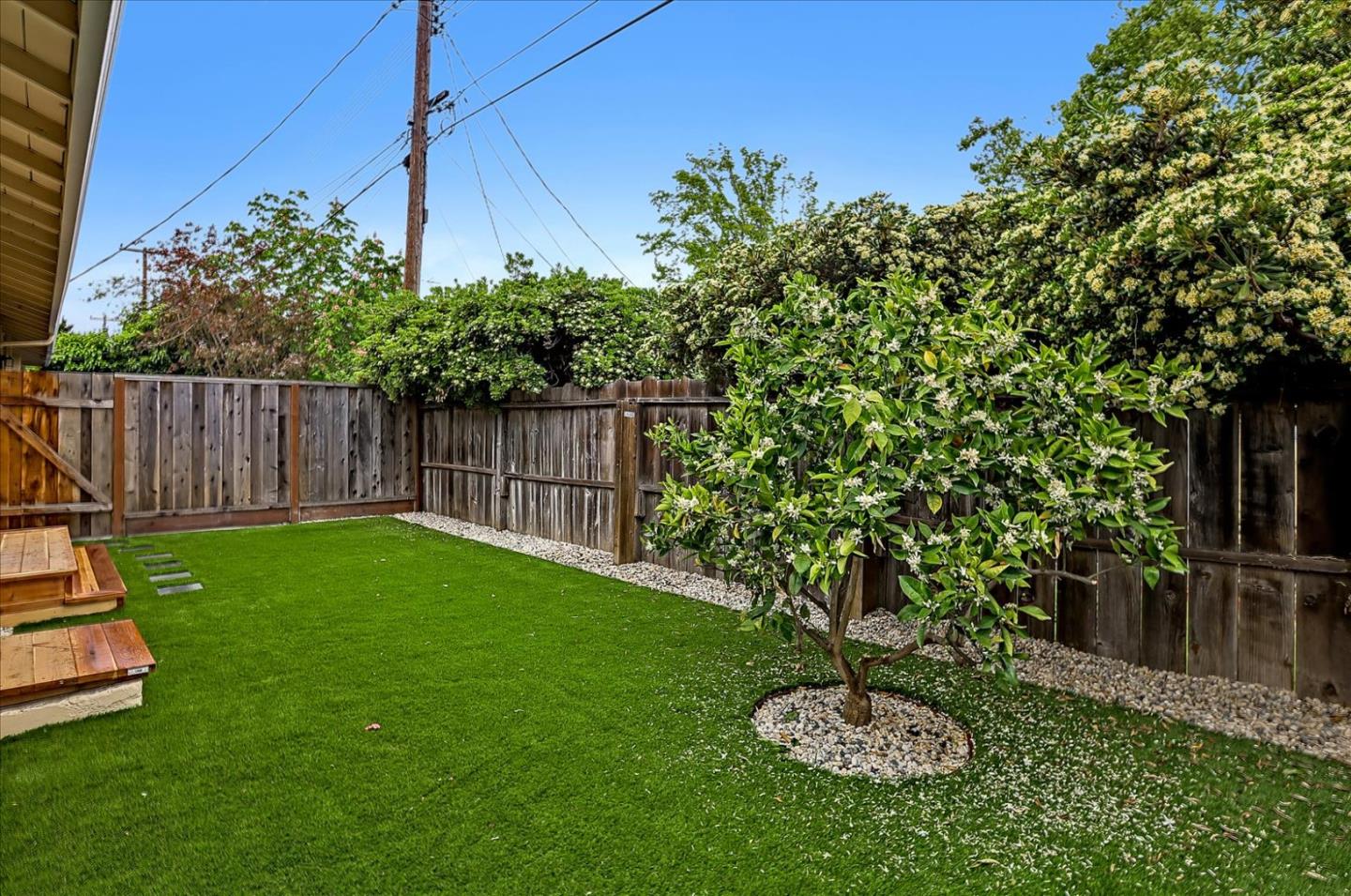 Detail Gallery Image 7 of 12 For 2205 Royal Dr, Santa Clara,  CA 95050 - – Beds | – Baths