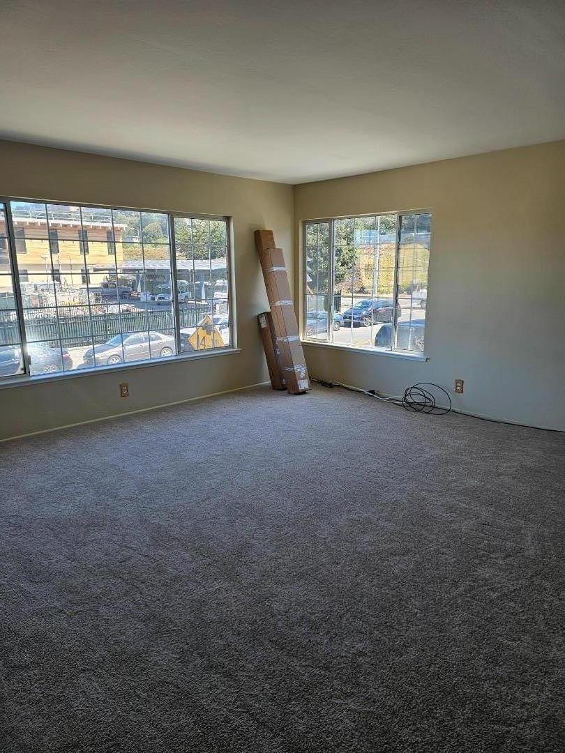 Detail Gallery Image 7 of 8 For 160 Clarendon Rd a,  Pacifica,  CA 94044 - 2 Beds | 1 Baths