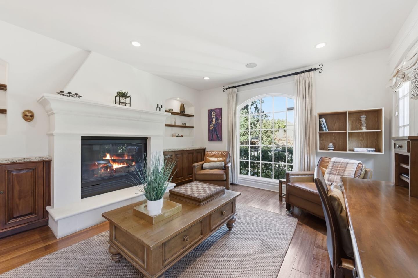 Detail Gallery Image 11 of 56 For 926 Rosewood Ave, San Carlos,  CA 94070 - 4 Beds | 2/1 Baths