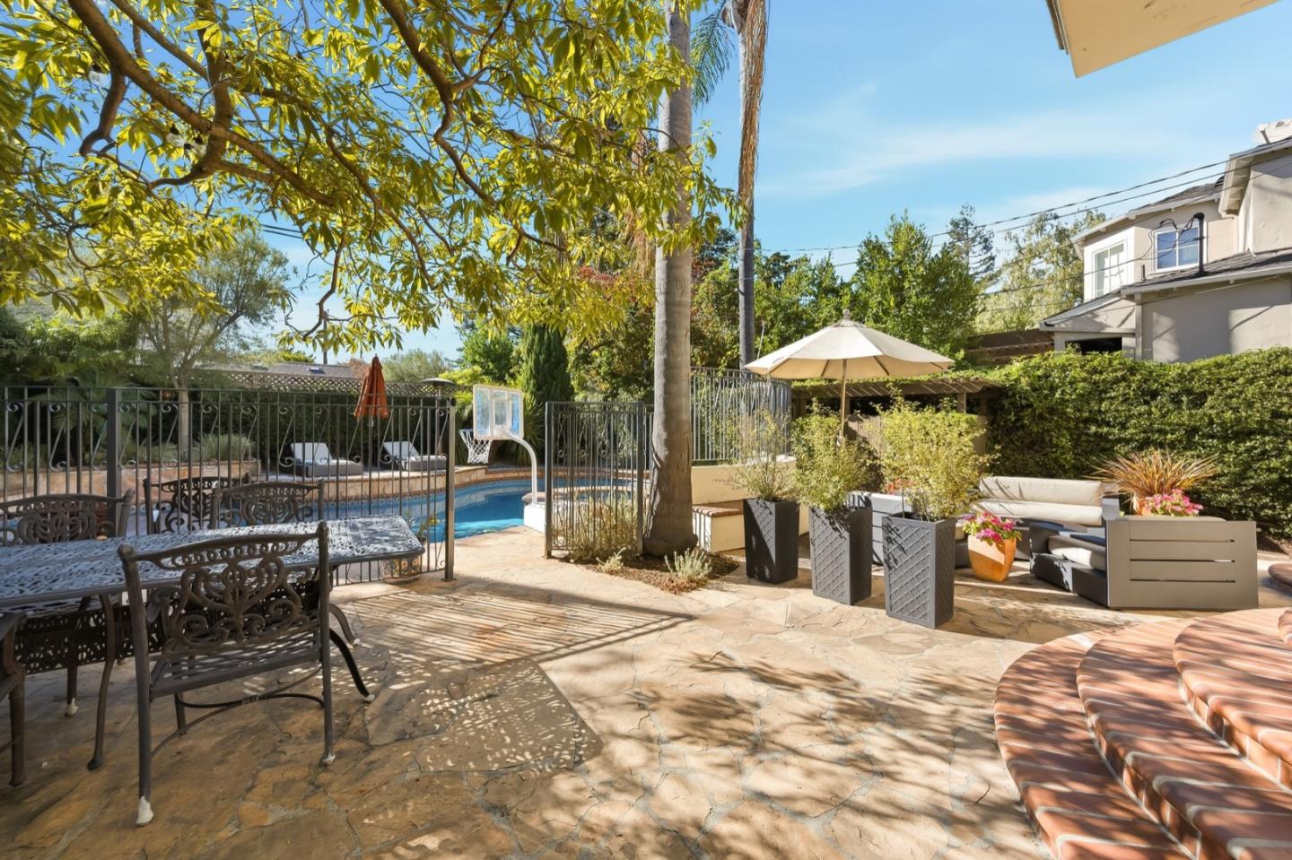 Detail Gallery Image 44 of 56 For 926 Rosewood Ave, San Carlos,  CA 94070 - 4 Beds | 2/1 Baths