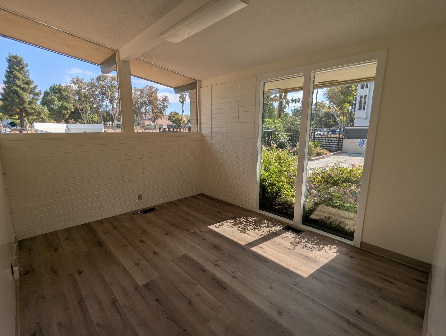 Detail Gallery Image 4 of 7 For 65 N 14th St, San Jose,  CA 95112 - – Beds | – Baths