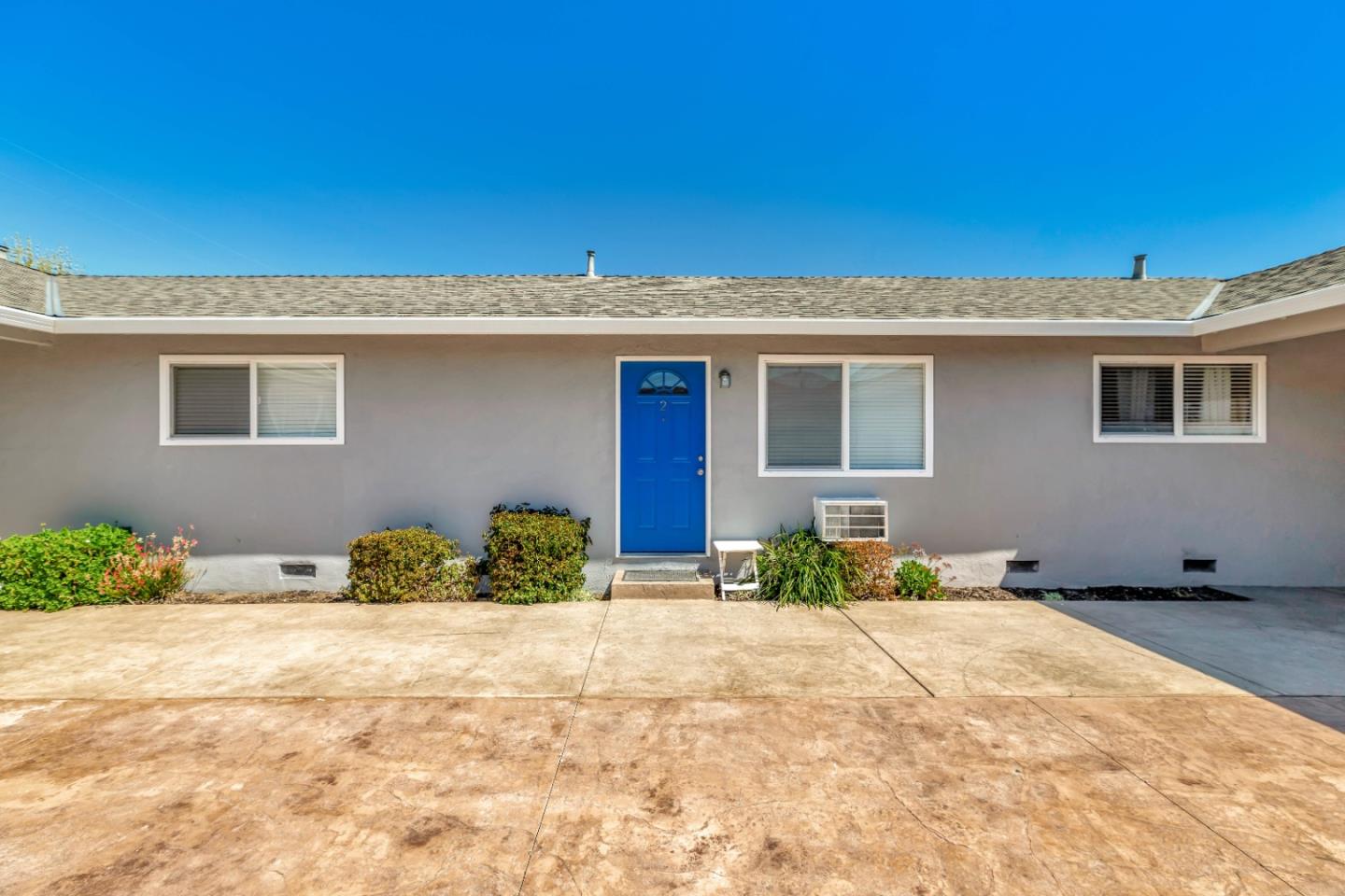 Detail Gallery Image 4 of 13 For 2185 Royal Dr, Santa Clara,  CA 95050 - – Beds | – Baths