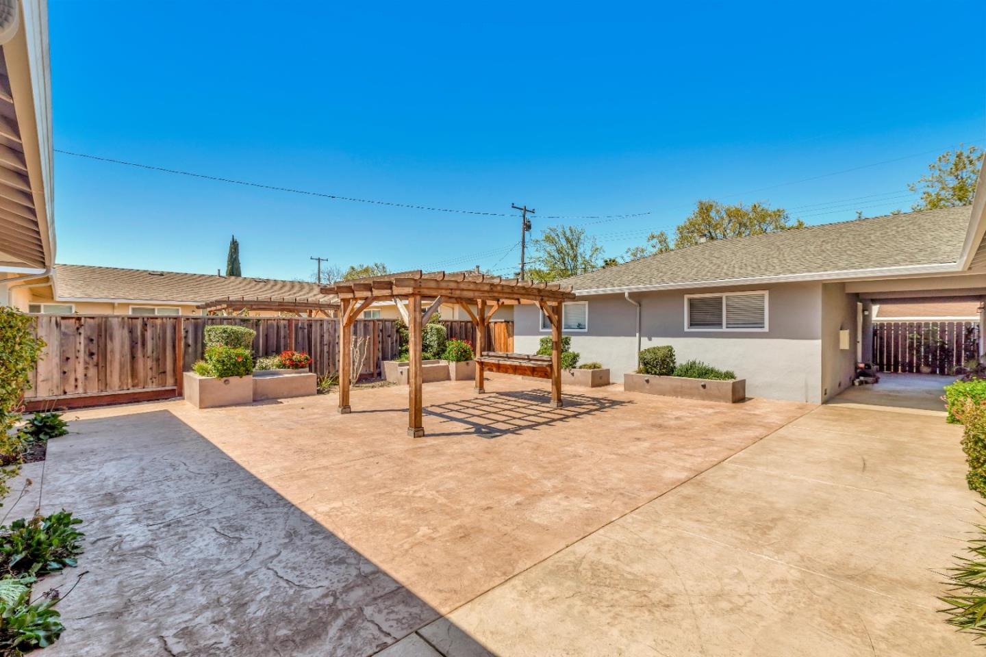 Detail Gallery Image 6 of 13 For 2185 Royal Dr, Santa Clara,  CA 95050 - – Beds | – Baths