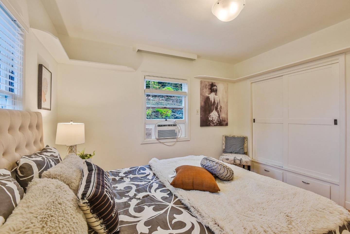 Detail Gallery Image 14 of 40 For 14 Belle Ave, San Rafael,  CA 94901 - 4 Beds | 3 Baths