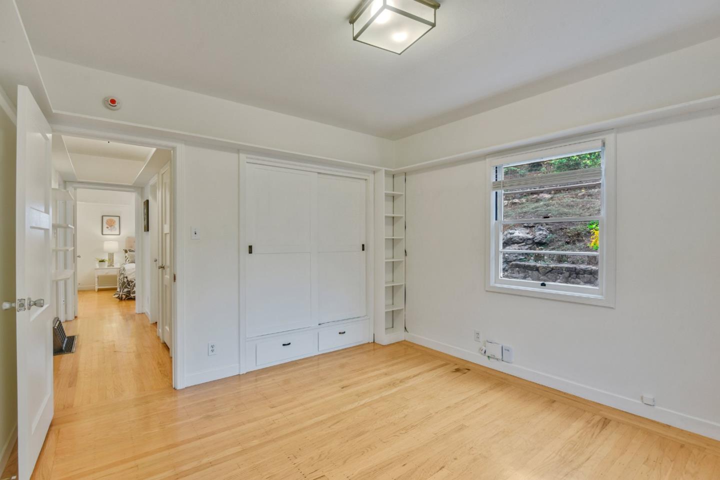 Detail Gallery Image 16 of 40 For 14 Belle Ave, San Rafael,  CA 94901 - 4 Beds | 3 Baths