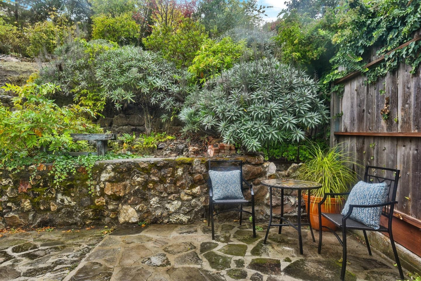 Detail Gallery Image 25 of 40 For 14 Belle Ave, San Rafael,  CA 94901 - 4 Beds | 3 Baths