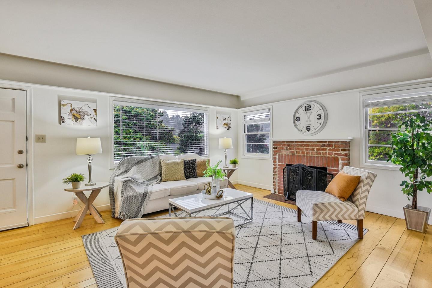 Detail Gallery Image 5 of 40 For 14 Belle Ave, San Rafael,  CA 94901 - 4 Beds | 3 Baths