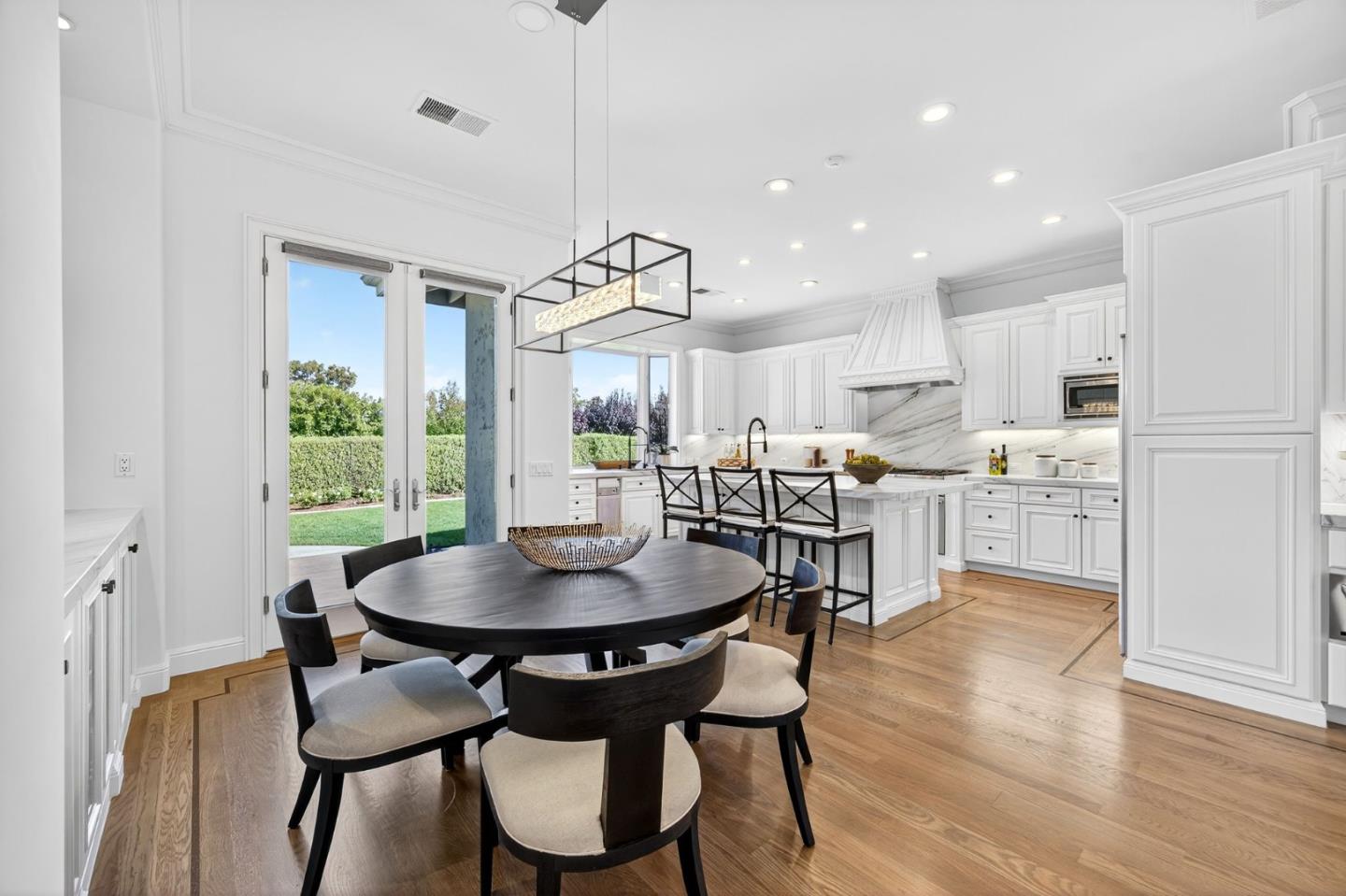 Detail Gallery Image 12 of 35 For 20063 Spaich Ct, Saratoga,  CA 95070 - 5 Beds | 5/1 Baths