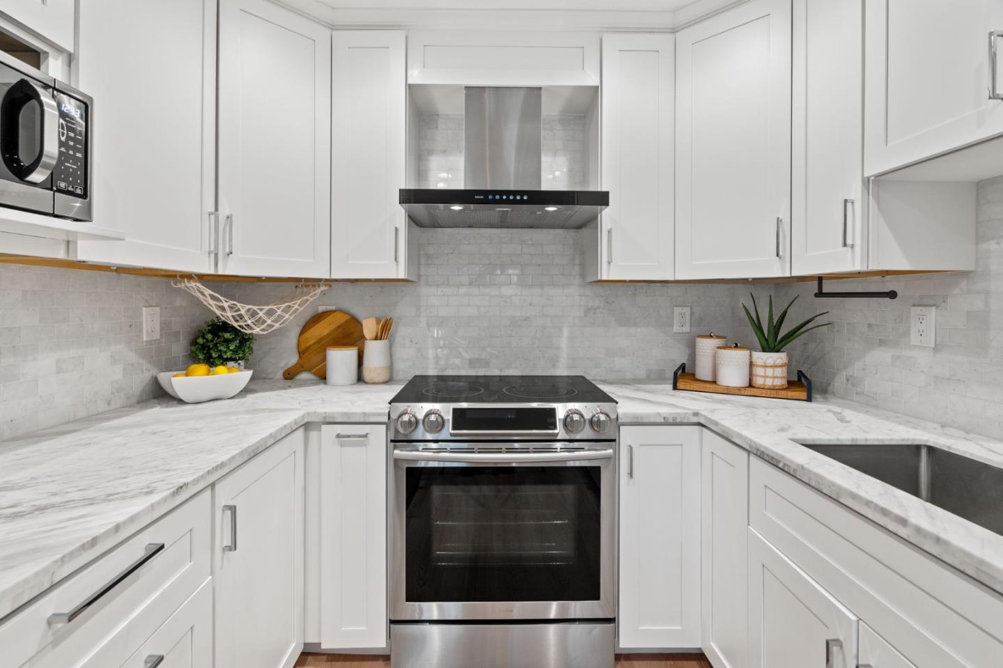 Detail Gallery Image 11 of 27 For 766 Pollard Rd, Los Gatos,  CA 95032 - 3 Beds | 2/1 Baths