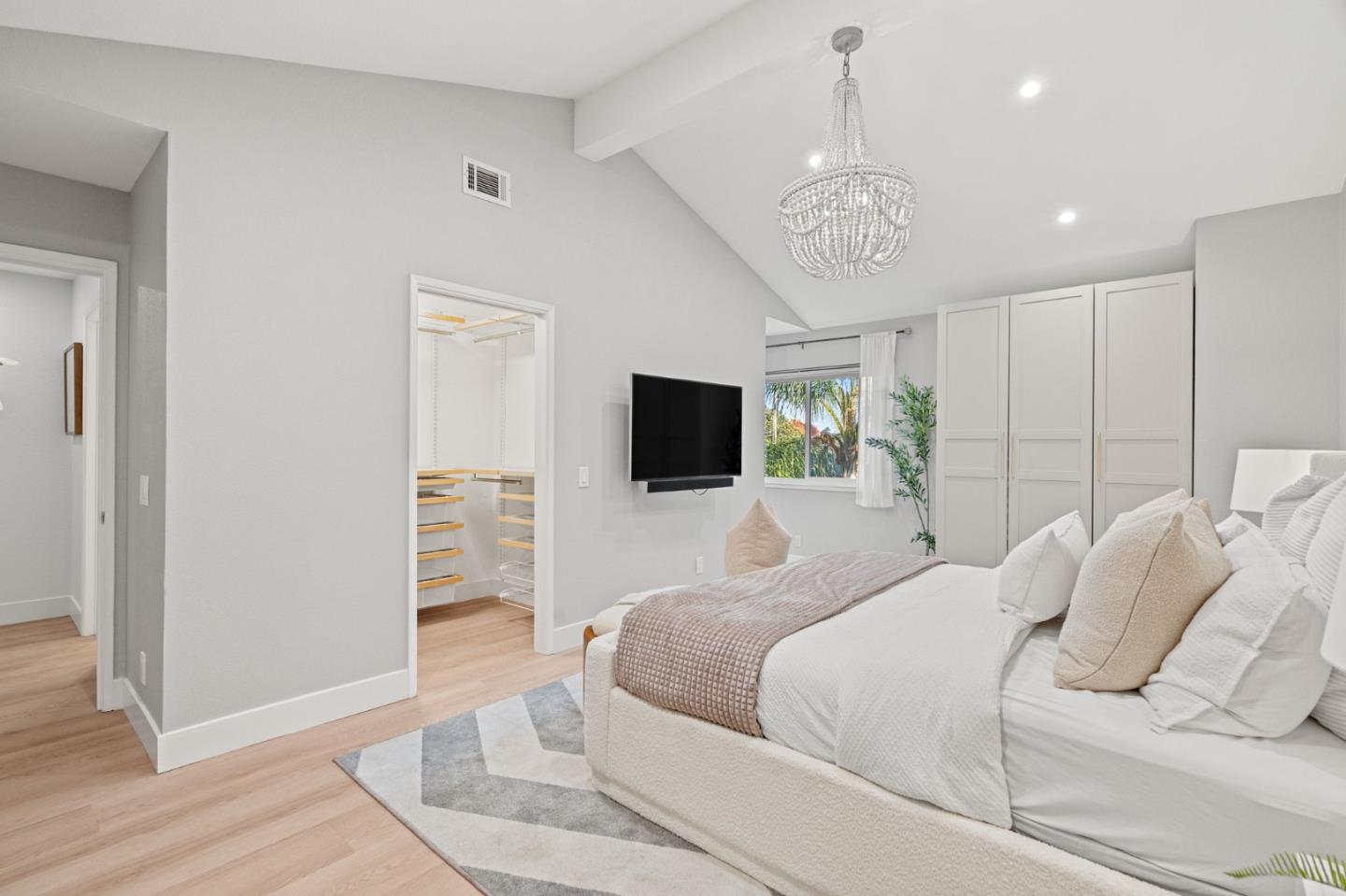 Detail Gallery Image 16 of 27 For 766 Pollard Rd, Los Gatos,  CA 95032 - 3 Beds | 2/1 Baths