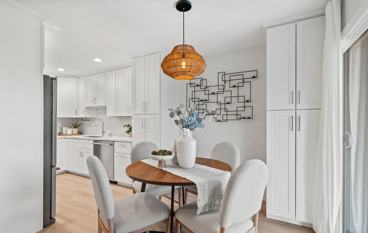 Detail Gallery Image 5 of 27 For 766 Pollard Rd, Los Gatos,  CA 95032 - 3 Beds | 2/1 Baths