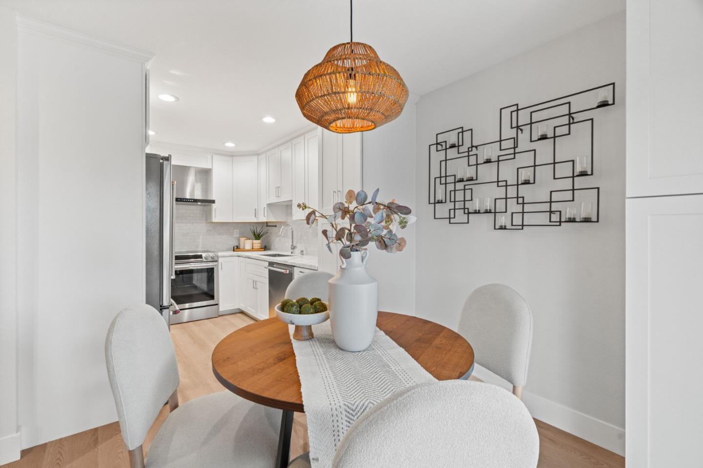 Detail Gallery Image 6 of 27 For 766 Pollard Rd, Los Gatos,  CA 95032 - 3 Beds | 2/1 Baths