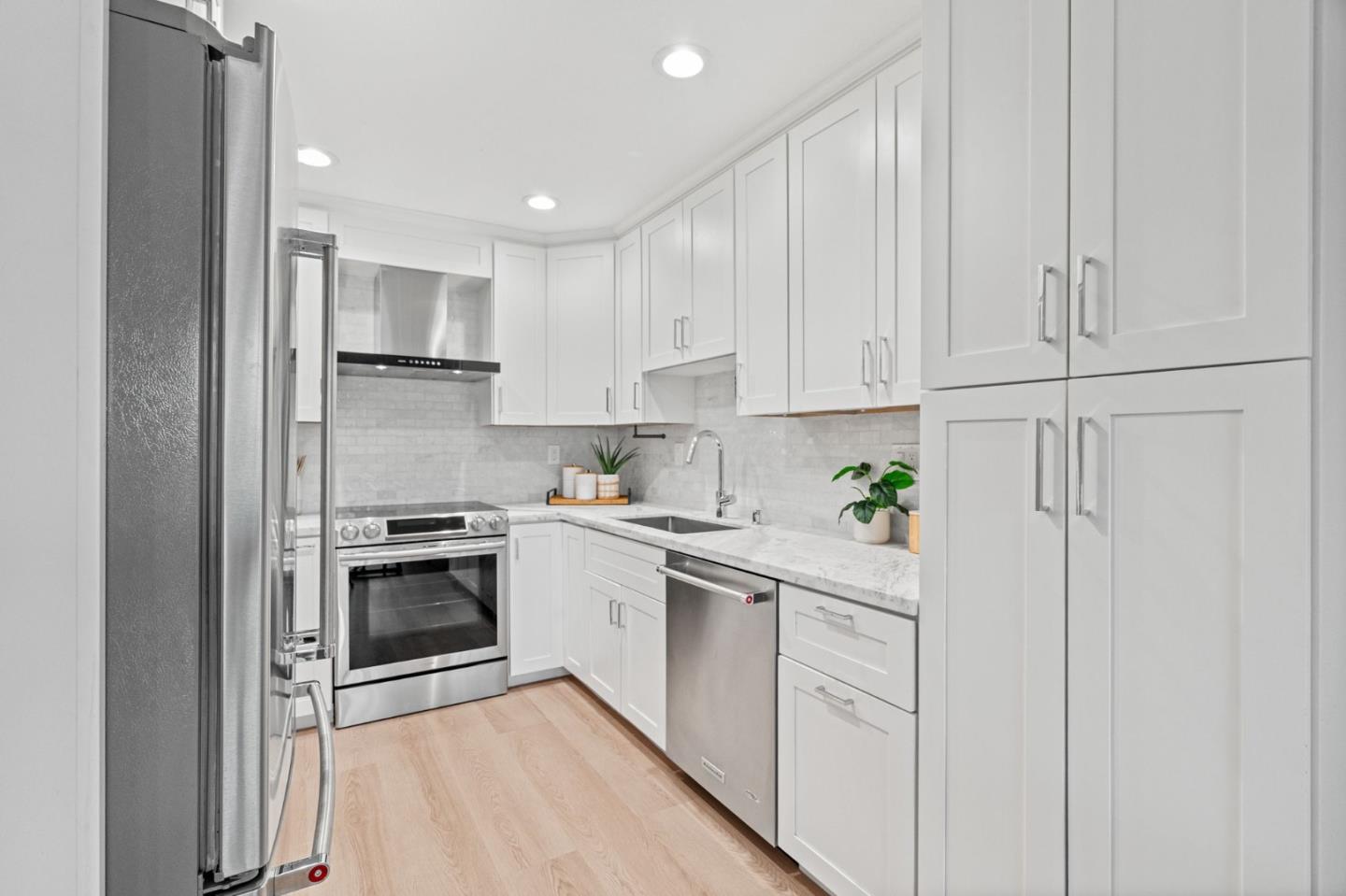 Detail Gallery Image 7 of 27 For 766 Pollard Rd, Los Gatos,  CA 95032 - 3 Beds | 2/1 Baths