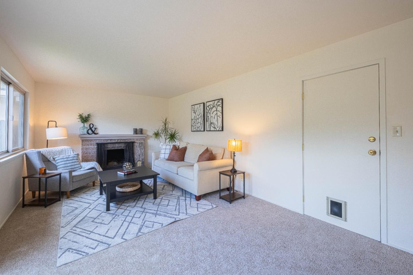 Detail Gallery Image 10 of 28 For 572 Inca Way, Salinas,  CA 93906 - 4 Beds | 2 Baths