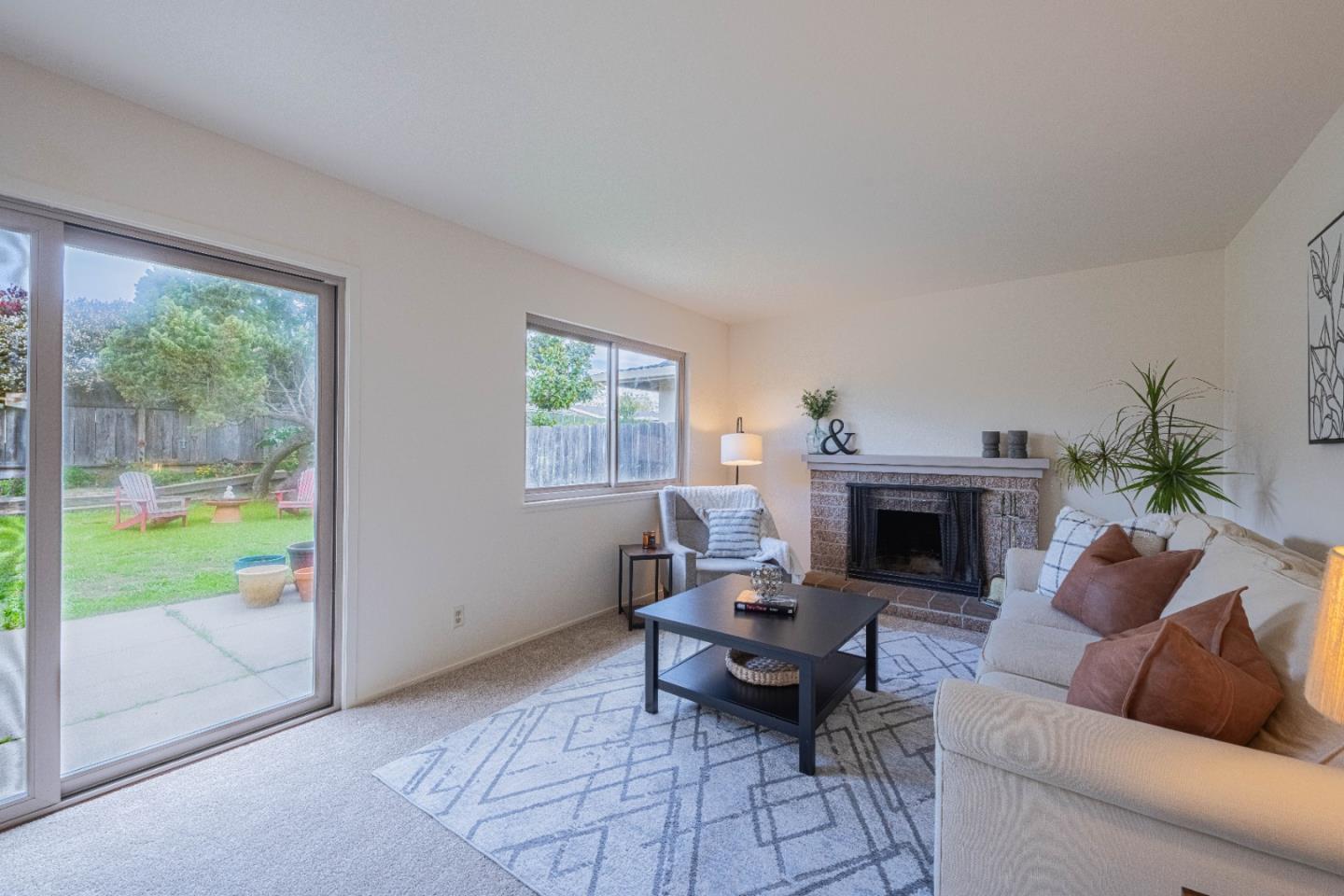 Detail Gallery Image 11 of 28 For 572 Inca Way, Salinas,  CA 93906 - 4 Beds | 2 Baths