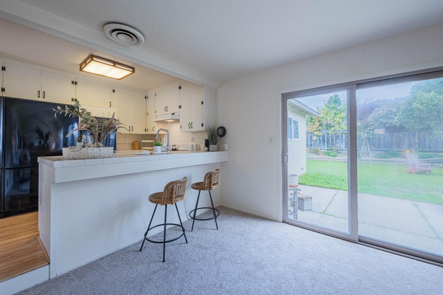 Detail Gallery Image 9 of 28 For 572 Inca Way, Salinas,  CA 93906 - 4 Beds | 2 Baths