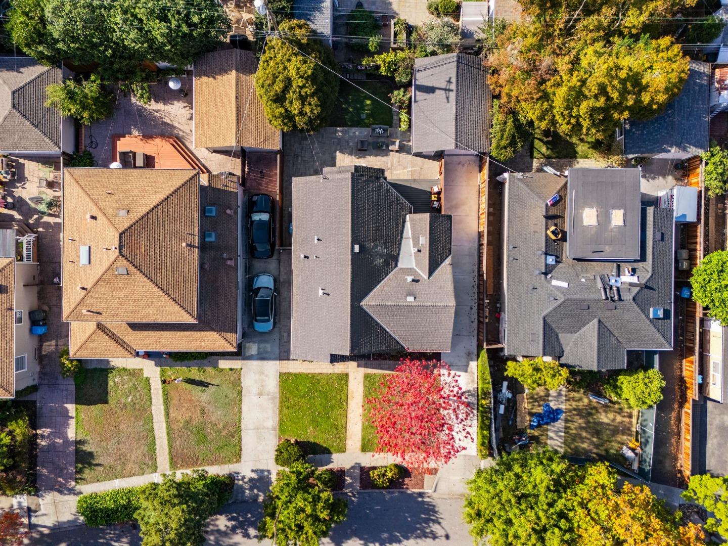 Detail Gallery Image 27 of 29 For 1041 Menlo Oaks Dr, Menlo Park,  CA 94025 - 3 Beds | 2 Baths