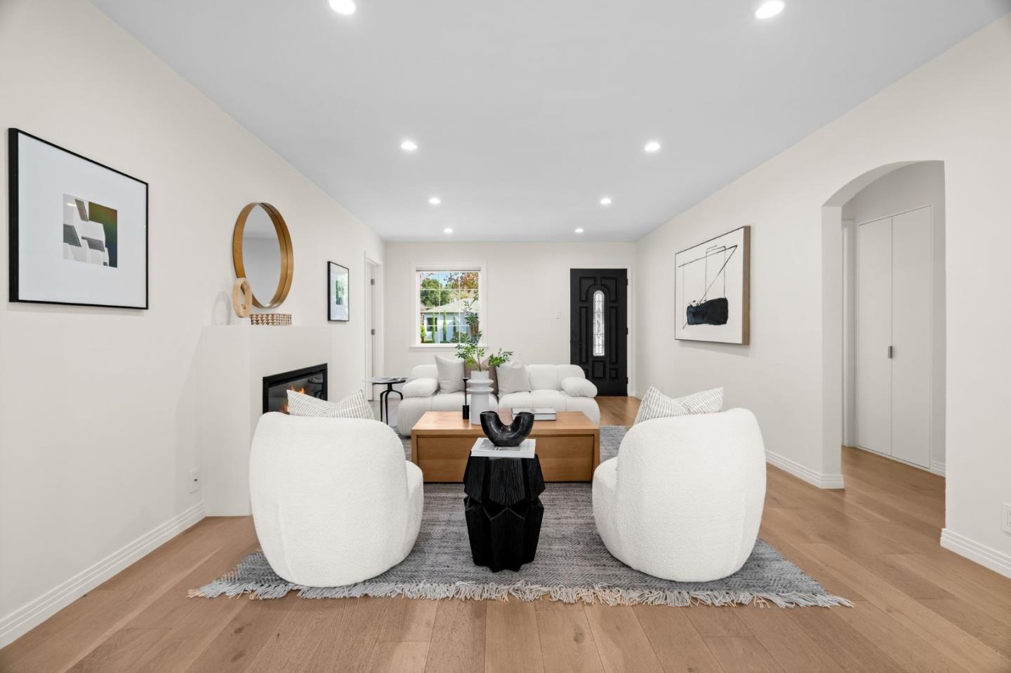 Detail Gallery Image 6 of 29 For 1041 Menlo Oaks Dr, Menlo Park,  CA 94025 - 3 Beds | 2 Baths