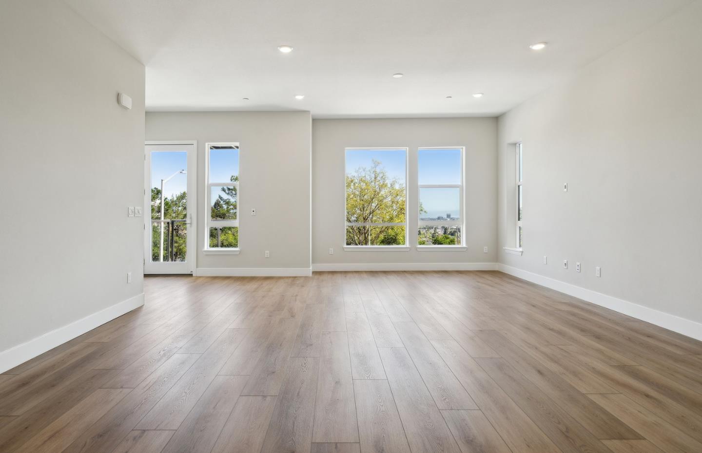 Detail Gallery Image 17 of 66 For 2512 Sage St, San Mateo,  CA 94403 - 4 Beds | 3/1 Baths