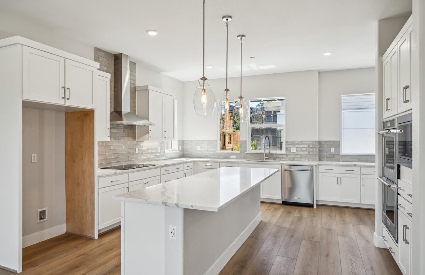 Detail Gallery Image 24 of 66 For 2512 Sage St, San Mateo,  CA 94403 - 4 Beds | 3/1 Baths