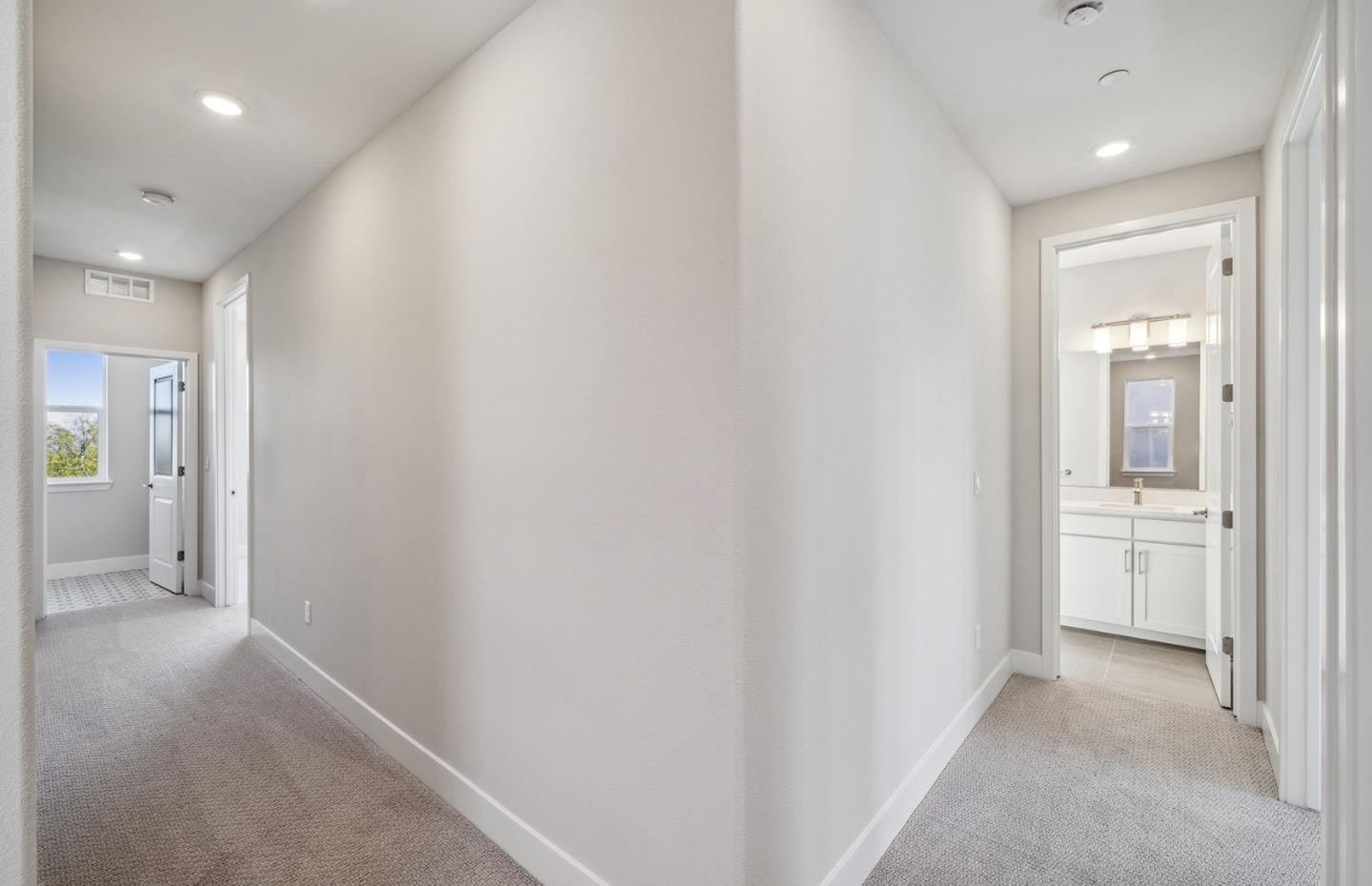 Detail Gallery Image 43 of 66 For 2512 Sage St, San Mateo,  CA 94403 - 4 Beds | 3/1 Baths