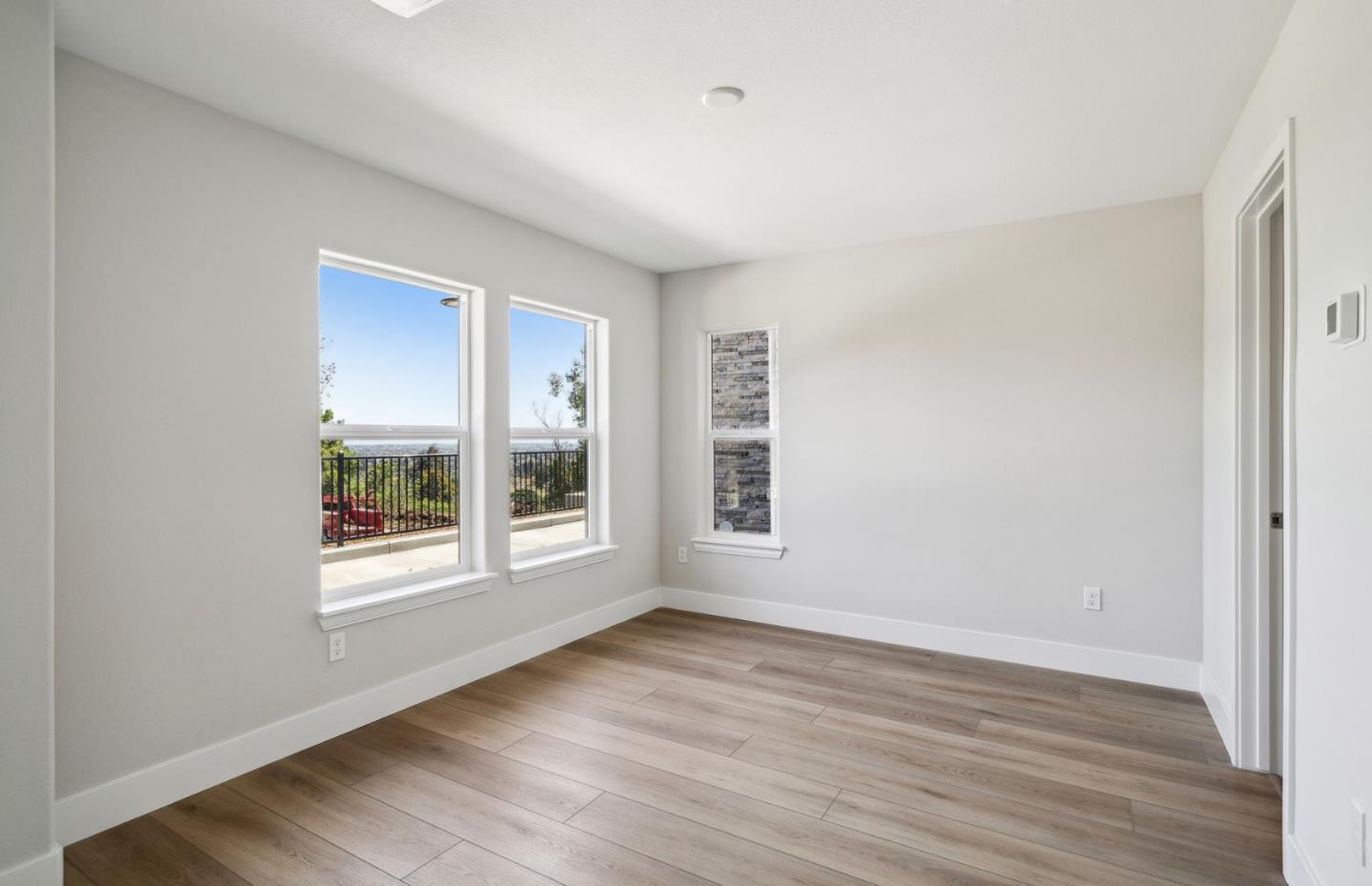 Detail Gallery Image 7 of 66 For 2512 Sage St, San Mateo,  CA 94403 - 4 Beds | 3/1 Baths