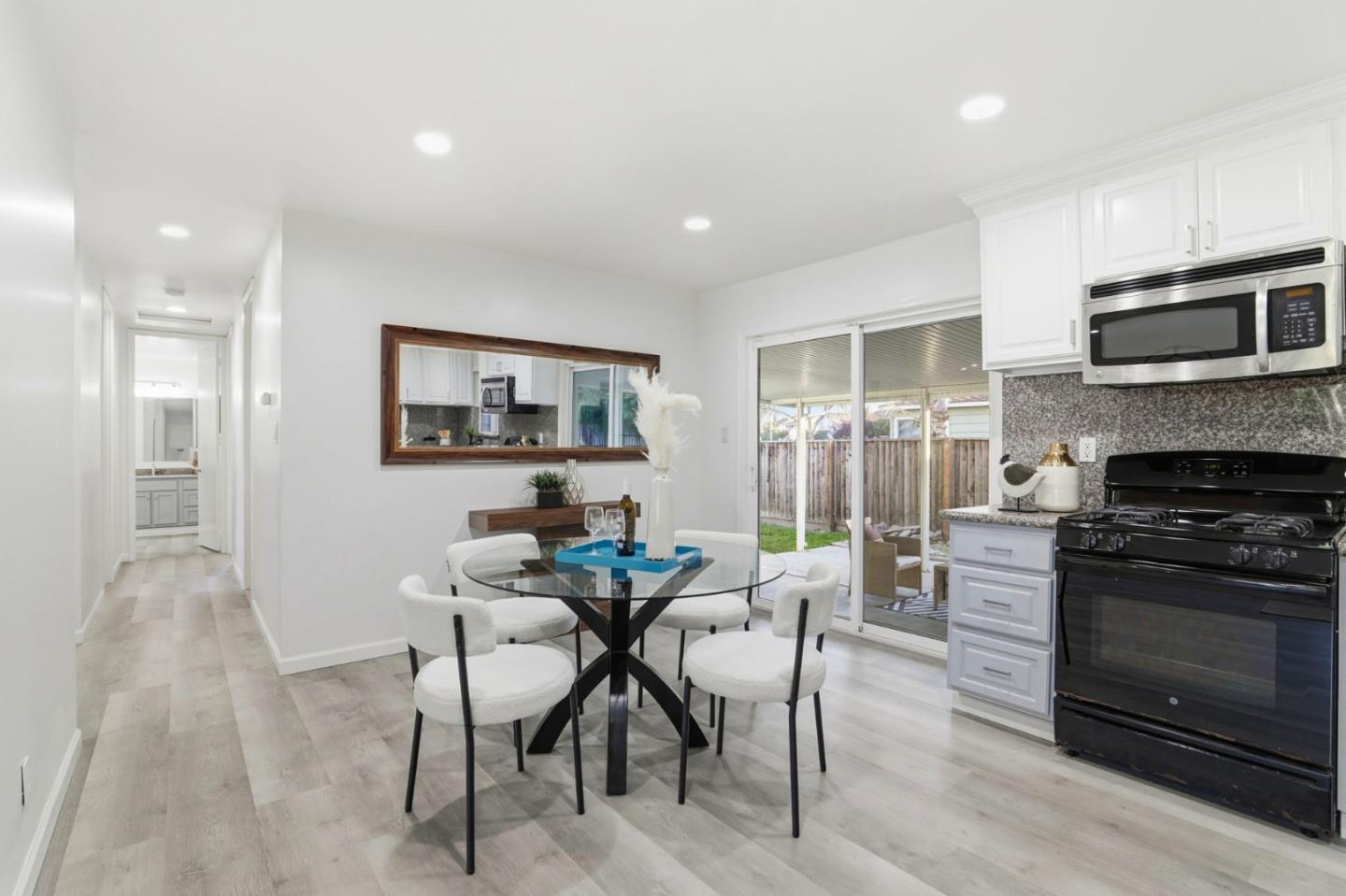 Detail Gallery Image 16 of 40 For 6875 Normandy Dr, Newark,  CA 94560 - 3 Beds | 2 Baths