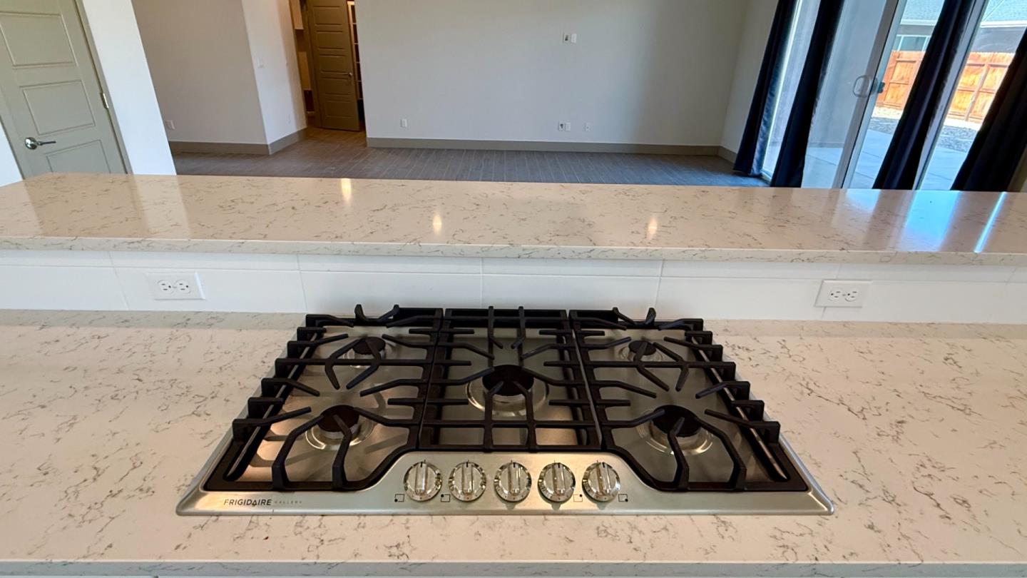 Detail Gallery Image 24 of 60 For 2475 Bastidas Dr, Merced,  CA 95340 - 4 Beds | 2 Baths