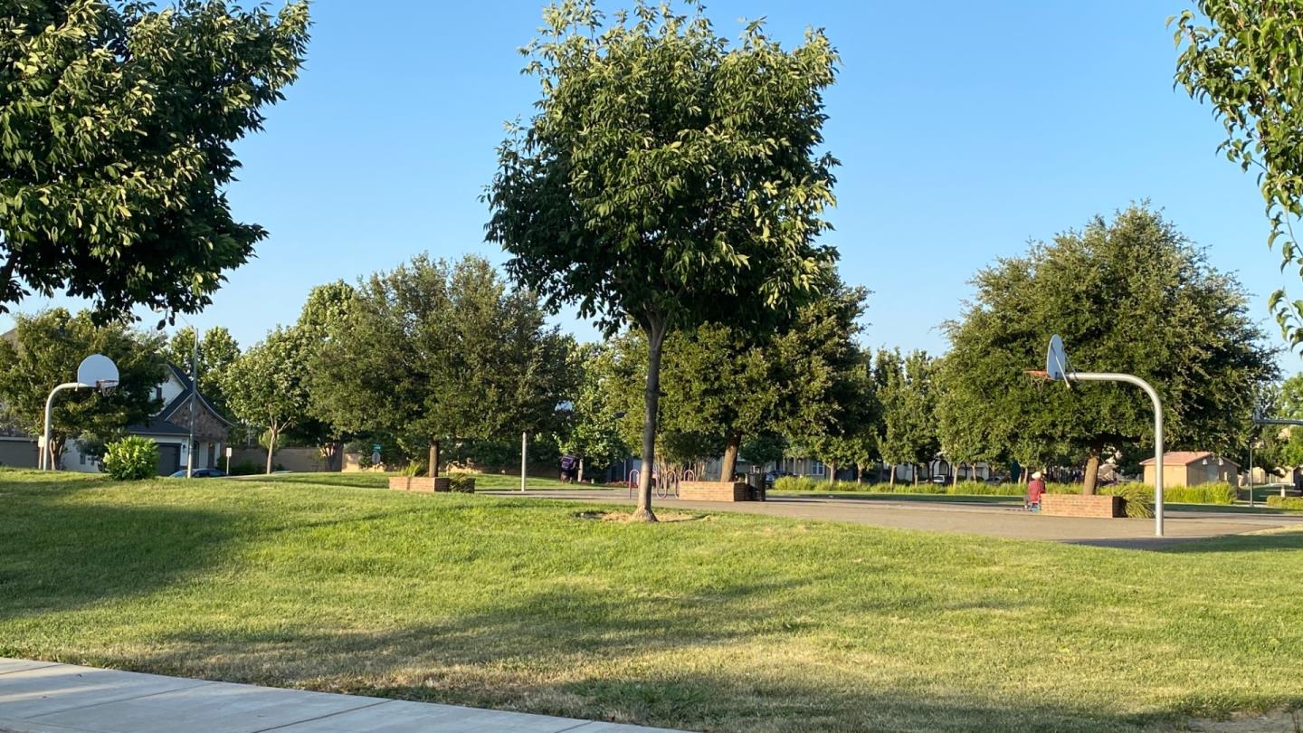 Detail Gallery Image 60 of 60 For 2475 Bastidas Dr, Merced,  CA 95340 - 4 Beds | 2 Baths