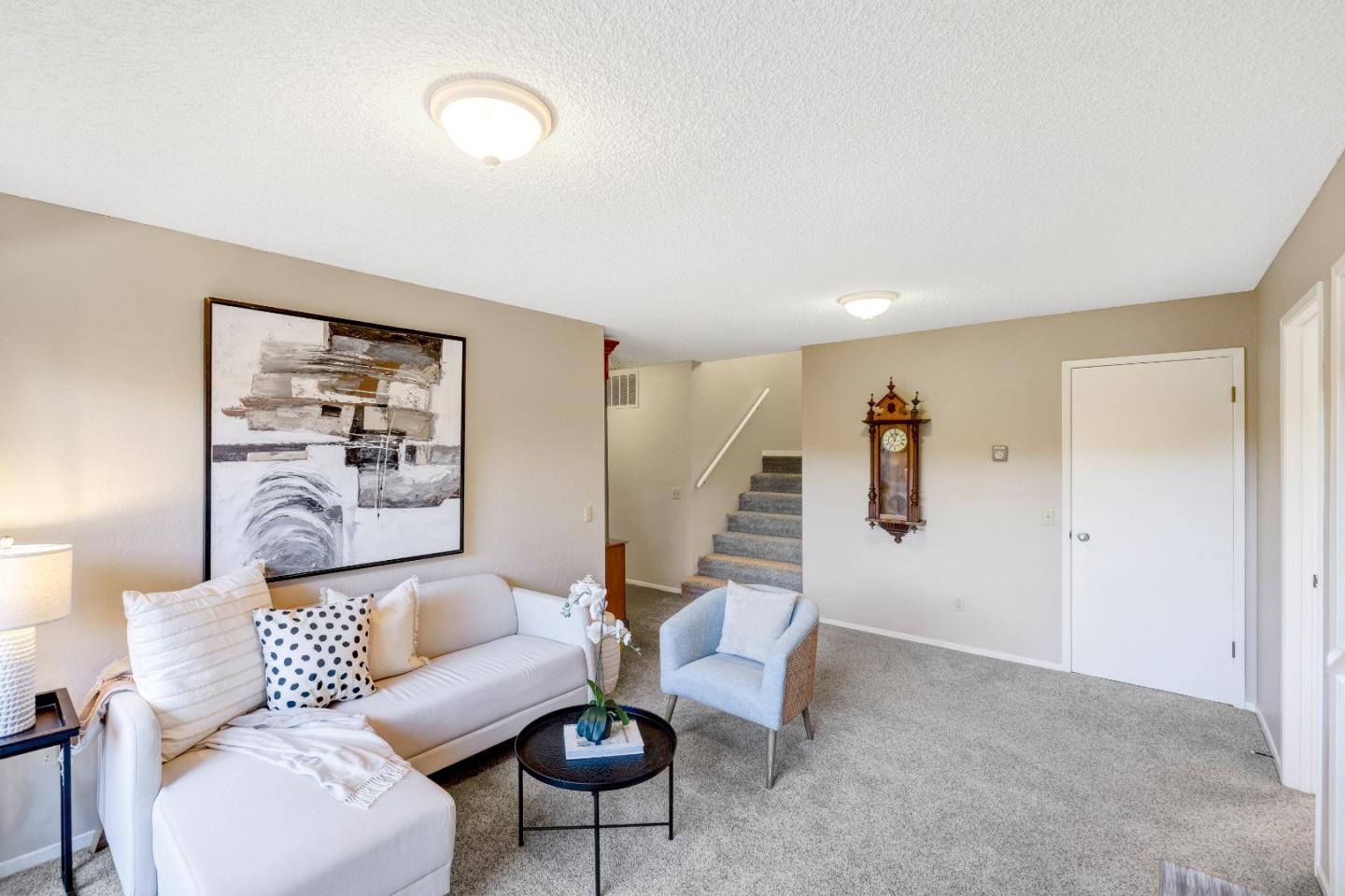 Detail Gallery Image 15 of 24 For 25 Los Encinos Dr, Del Rey Oaks,  CA 93940 - 4 Beds | 2/1 Baths