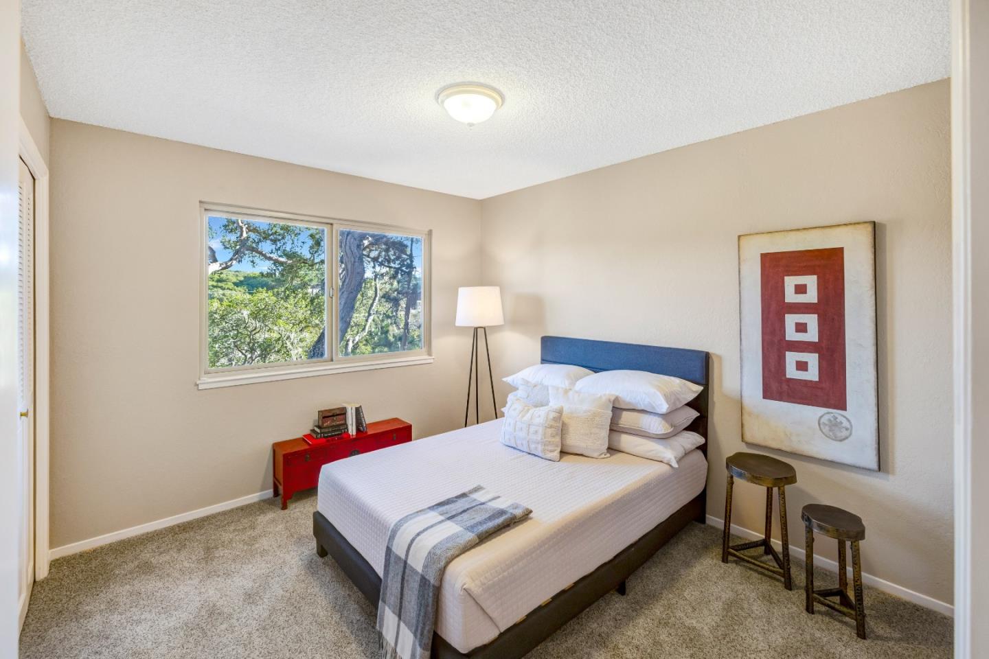 Detail Gallery Image 17 of 24 For 25 Los Encinos Dr, Del Rey Oaks,  CA 93940 - 4 Beds | 2/1 Baths