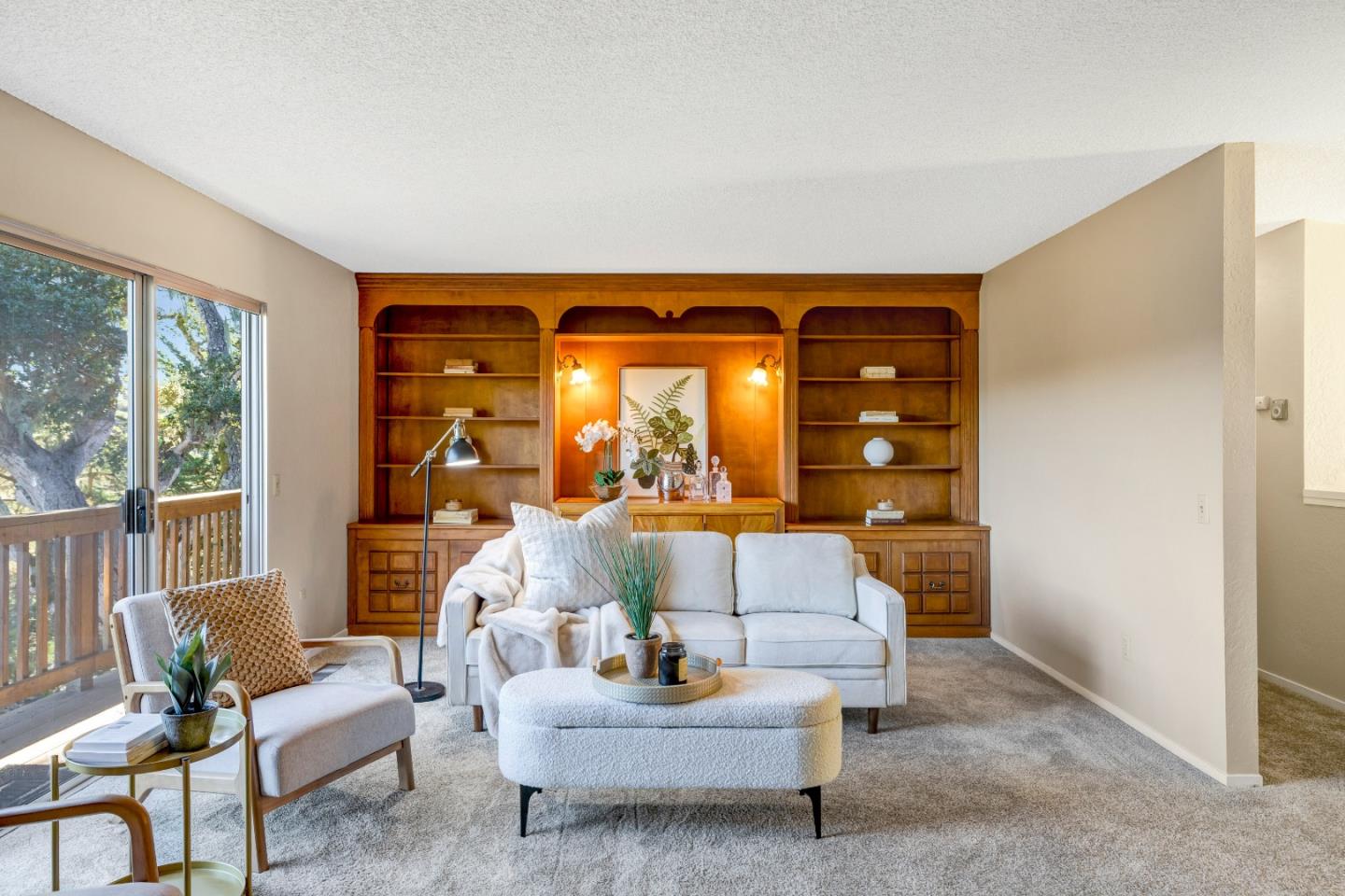 Detail Gallery Image 5 of 24 For 25 Los Encinos Dr, Del Rey Oaks,  CA 93940 - 4 Beds | 2/1 Baths